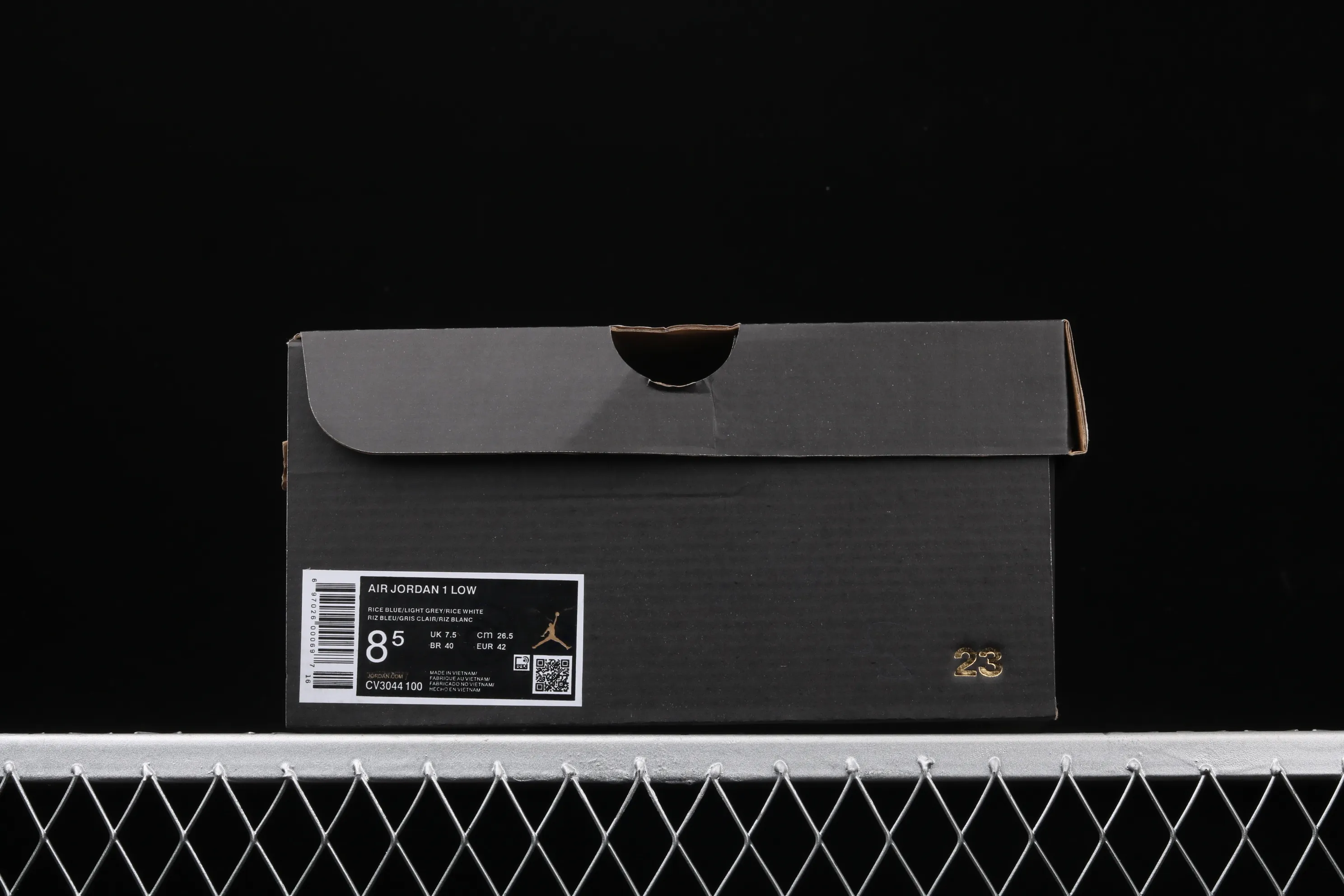 All categories Air Jordan Jordan series basketball shoes Air Jordan 1 Mid Air Jordan 1 Mid AJ1 Joe 1 Khaki Milan light gray beige stitching milky white mid-top CV3044-100